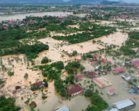 इंडोनेशिया में प्रलय: सुमात्रा में बाढ़-भूस्खलन से 34 की मौत, 52 लोग लापता; कई इलाकों से संपर्क पूरी तरह टूटा