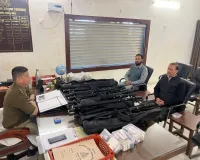 सड़क दुघर्टना में जान बचाने को  स्ट्रेचर दान दिए 