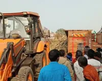 ई-रिक्शा को ओवरलोड गन्ना लदे एक तेज रफ्तार ट्रक ने टक्कर मार दी, जिसमें ई-रिक्शा सवार दंपती की मौके पर ही मौत 