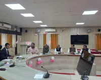 नगर निकायों में जनसुविधाओं के उन्नयन को लेकर डीएम की अध्यक्षता में बैठक संपन्न