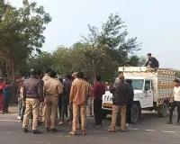 रेलकोच कारखाने में हादसे में चालक की मौत, मुआवजे को लेकर हाईवे जाम