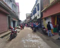 शीतलहर से बढ़ी कनकनी, ठंड से सहमा पाकुड़िया का साप्ताहिक हाट-बाजार