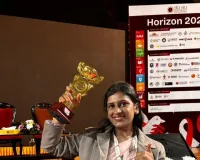 ओडिशा के भुवनेश्वर में आयोजित इंटरनेशनल कॉन्फ्रेंस में झारखंडी नृत्य का एकल प्रदर्शन