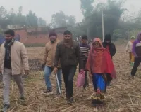 बिलहरी क्षेत्र मे बाघ की आहट के चलते बराबर गस्त कर रहे वनकर्मी।