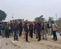 डीएम के आदेश पर दुबारा जौराहा नदी पर आवंटित खनन पट्टे की जांच को पहुंची टीम।