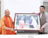  सूबे के मुख्यमंत्री योगी आदित्यनाथ से विधायक सुरेश पासी ने की शिष्टाचार भेंट