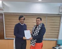 शास्त्रीनगर–बेलवनिया पुल व सड़क निर्माण को लेकर सांसद ने केंद्रीय सचिव से की मुलाकात