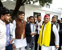 विवेकानंद राज्य युवा पुरस्कार में चयन के बाद नाम हटाने पर बवाल, प्रशासनिक लापरवाही उजागर , सपा सुप्रीमो अखिलेश यादव ने दी प्रोत्साहन राशि