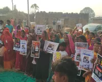 कोन में मनरेगा बचाओ को लेकर  कांग्रेसियों ने किया जन चौपाल का आयोजन।