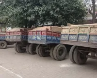 पुलिस व खनन विभाग ने चंदनवा पहाड़ी पर कार्रवाई करते हुए 12 ट्रैक्टर ट्राली सीज