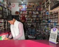 सोनभद्र ओबरा बजरंग मेडिकल स्टोर पर औषधि विभाग का छापा, नशीली दवाओं के संदेह में बिक्री पर लगी रोक