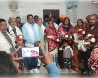 प्रेरणा की मिसाल बनी धुवहा पंचायत: एक साथ 11 युवा सरकारी सेवाओं में चयनित – ग्राम प्रधान ने परिजनों को अंगवस्त्र-बुके देकर किया भावुक सम्मान