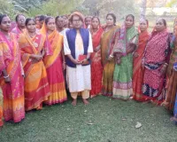 असम के उत्तर करीमगंज में अल्पसंख्यक मतदाताओं के मजबूत जनसमर्थन के साथ महिला उम्मीदवार के रूप में मुन्नी छेत्री आगे बढ़ रही हैं