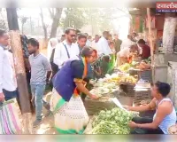 श्रीभूमि टाउन में इस बार जनसंपर्क में समाजसेवी मुन्नी छेत्री की एक पहल देखी जा रही है