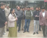 डीएम ने कस्तूरबा विद्यालय का किया निरीक्षण, दिए निर्देश