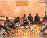 सिद्धार्थनगर में उत्तर प्रदेश राजस्व संग्रह अमीन संघ ने  आरोपियों की गिरफ्तारी की मांग को लेकर तीसरे दिन भी किया धरना/ प्रदर्शन