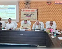 प्रभारी मंत्री  ने विकास कार्यक्रमों एवं कानून व्यवस्था को लेकर जनपदीय अधिकारियों के साथ किया बैठक