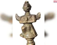 अमेरिकी कोयला खदान से निकली गरुड़ आकृति वाली घंटी