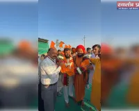 जब तक संत और समाज एक साथ खड़े रहेंगे