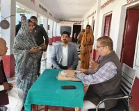 विशेष प्रगाढ़ पुनरीक्षण अभियान के तहत मतदाता नामांकन प्रक्रिया का जिलाधिकारी ने लिया जायजा, दिये संबंधित अधिकारियों को निर्देश