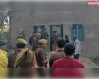 पत्नी को थप्पड़ मारा तो प्रेमी ने रेत दिया गलाः