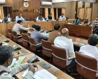 मंडलायुक्त का सोनभद्र दौरा कलेक्ट्रेट और तहसील का औचक निरीक्षण, लंबित मुकदमों पर जताई नाराजगी