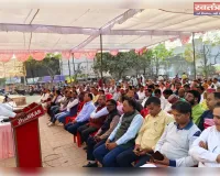 शिक्षकों का प्रदर्शन: RTE से पहले नियुक्त शिक्षकों को TET से छूट की मांग