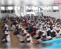 पहले जुमे दिन सैकड़ों नमाजी पहुंचे मस्जिद