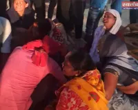 ऑपरेशन के दौरान महिला की  मौत शव को रास्ते में रखकर चक्का जाम 