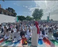 अकीदत के साथ अदा की गई ईद की नमाज