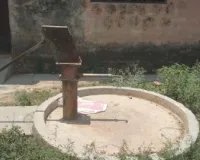 मथुरा ग्राम पंचायत में दर्जनों हैंडपंप खराब:ग्रामीणों को पेयजल संकट, जांच के निर्देश।