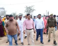 सिद्धार्थनगर में डीएम ने गैस एजेंसी का किया निरीक्षण