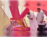 शहीद दिवस पर वीर शहीदों को यादकर लोगों ने अर्पित किये श्रद्धा सुमन