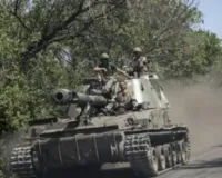 विश्व युद्ध की आहट और मानवता के सामने खड़ा विनाश का संकट