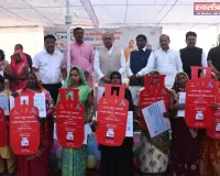निःशुल्क गैस सिलेण्डर रिफिल सब्सिडी वितरण कार्यक्रम का जनपद में किया गया सजीव प्रसारण