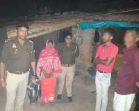 नाराज़ होकर निकली महिला को पुलिस ने परिजनों से मिलाया
