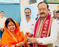 उपमुख्यमंत्री केशव प्रसाद मौर्य से जिलाध्यक्ष प्रयागराज गंगापार निर्मला पासवान की स्नेहिल भेंट