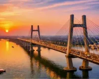 नए यमुना पुल से कूदकर बिजली कर्मी ने दी जान, इलाके में मचा हड़कंप।