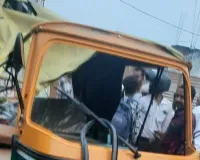 टेलर और कार की टक्कर ऑटो सवार तीन की मौत, तीन अन्य घायल