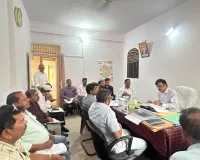 विकास भवन में संयुक्त आयुक्त विन्ध्याचल मंडल ने  किया समीक्षा बैठक, दिये आवश्यक दिशा निर्देश