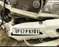 रामकोला–सिंगहा रोड पर भीषण सड़क हादसा, बोलेरो–ट्रक की टक्कर में पिता-पुत्र समेत चार गंभीर घायल 