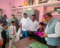 विशाल इंग्लिश एकेडेमी कोन  के  दो छात्रों का हुआ जवाहर नवोदय विद्यालय  में  चयन, खण्ड विकास अधिकारी ने किया सम्मानित