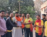 नवरात्रि के चौथे दिन मंदिर परिसर में चला स्वच्छता अभियान