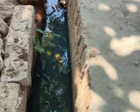 झूंसी में जलनिकासी संकट: नैका सहित कई इलाकों में नालियों का अभाव बना बड़ी समस्या।