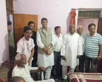 कांग्रेसी नेता की पत्नी के निधन पर सांसद उज्जवल रमण  उनके घर शोक व्यक्त किया