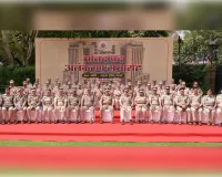 दिल्ली पुलिस ने पीएचक्यू में पिप्पिंग सेरेमनी का आयोजन किया: रिटायरमेंट पर 145 कर्मियों को मानद रैंक से सम्मानित किया 