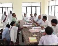 सोनभद्र दिव्यांग दंपत्ति के आशियाने पर भू-माफिया की नज़र, 28 साल बाद 8 लाख की मांग उत्तम दिव्यांग सेवा संस्थान ने खोला मोर्चा