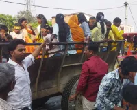 जटहां बाजार में भव्य स्वागत के बीच निकली श्री लक्ष्मी नारायण महायज्ञ की कलश यात्रा 