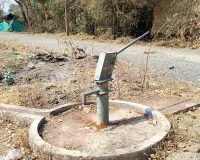 धूप की प्रखरता से गर्मी के दिनों में जल स्तर नीचे जाने से बढ़ी ग्रामीणों की पेयजल समस्या