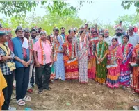 रामकृष्णनगर में बीजेपी में बड़ा विभाजन, सैकड़ों पुरुष और महिलाएं कांग्रेस में शामिल